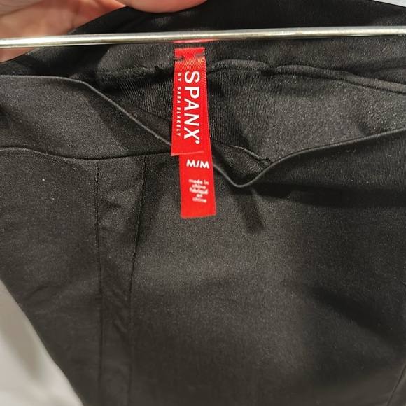 SPANXsculpt OnCore High-Waisted Mid-Thigh Short - Picture 3 of 7